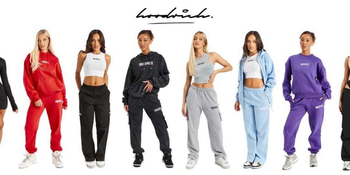 The Hoodrich Tracksuit: Combining Style and Comfort