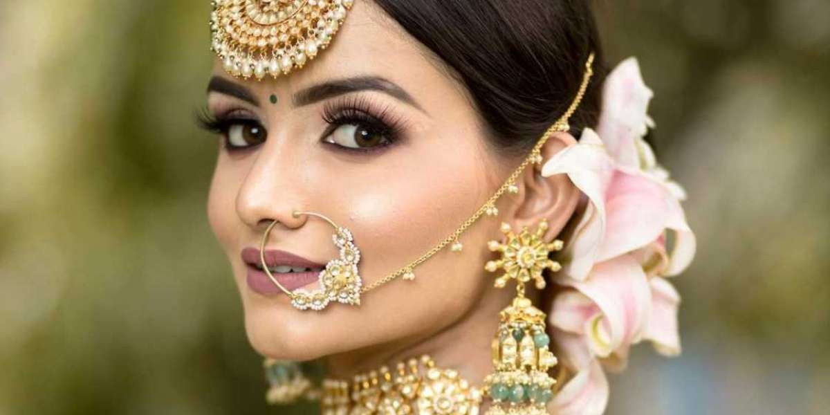 Importance Of  best makeup artist in mumbai
