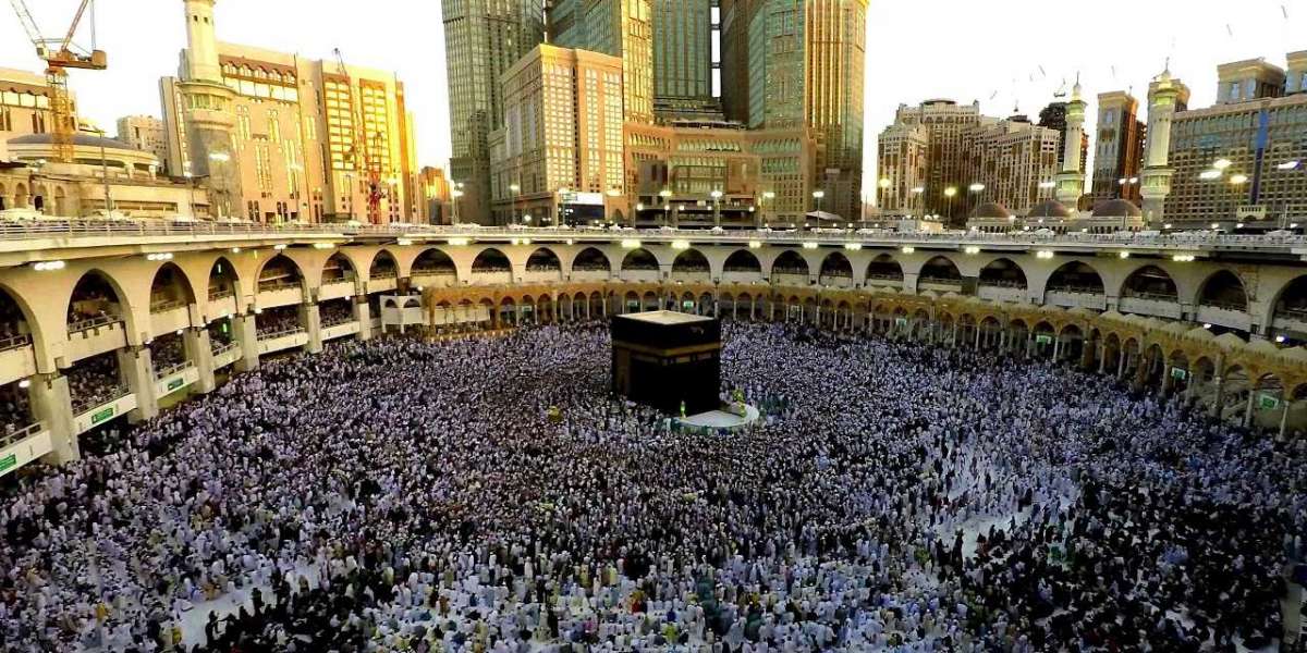 Top Affordable Umrah Packages from Karachi for the Budget-conscious