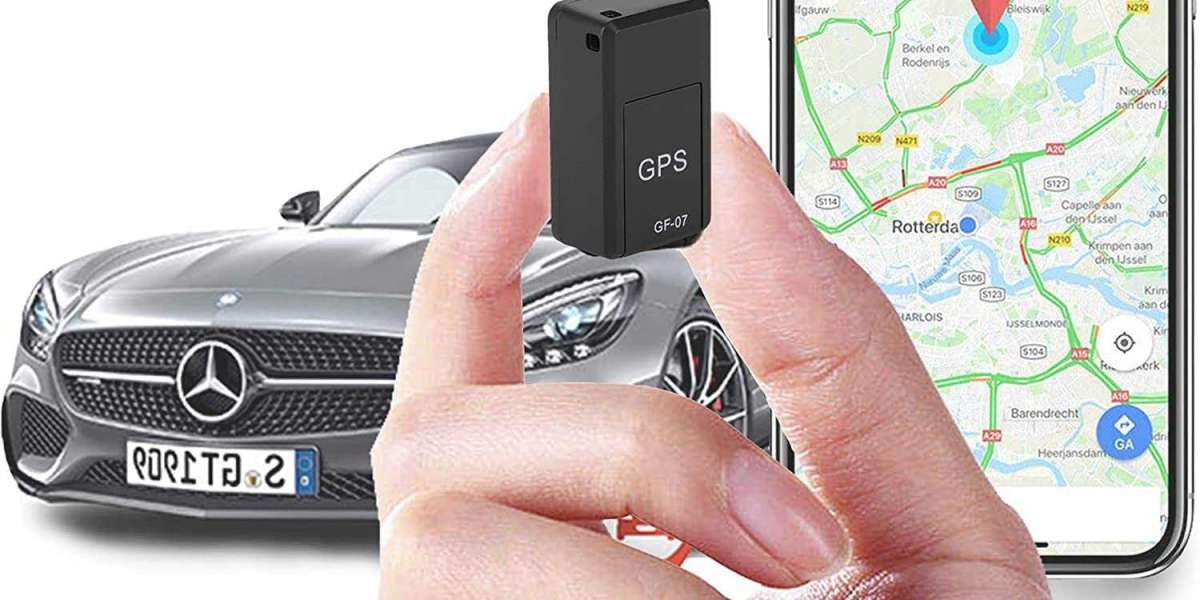 The Ultimate Guide to Choosing a GPS Tracker for Your Car