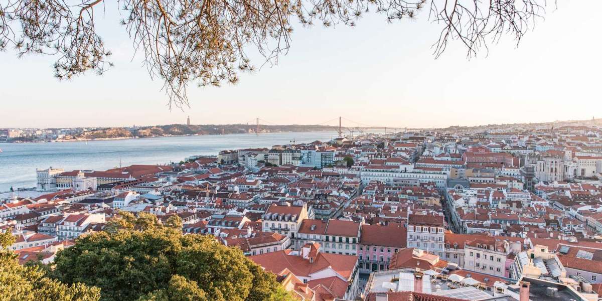 Lisbon Travel Wisdom: 5 Tips for a Memorable Journey