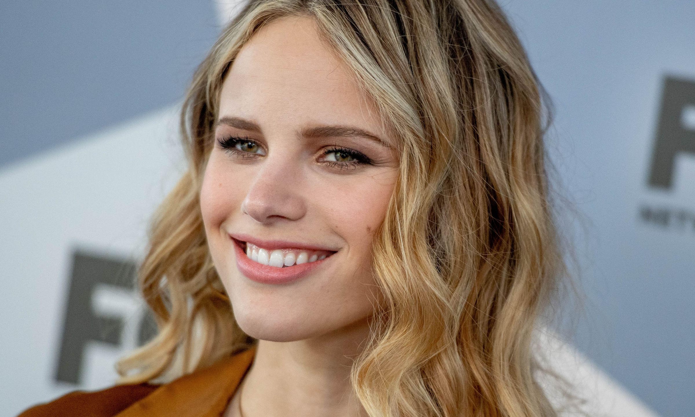 Halston Sage Biography - A Closer Look at her Enigmatic Charm