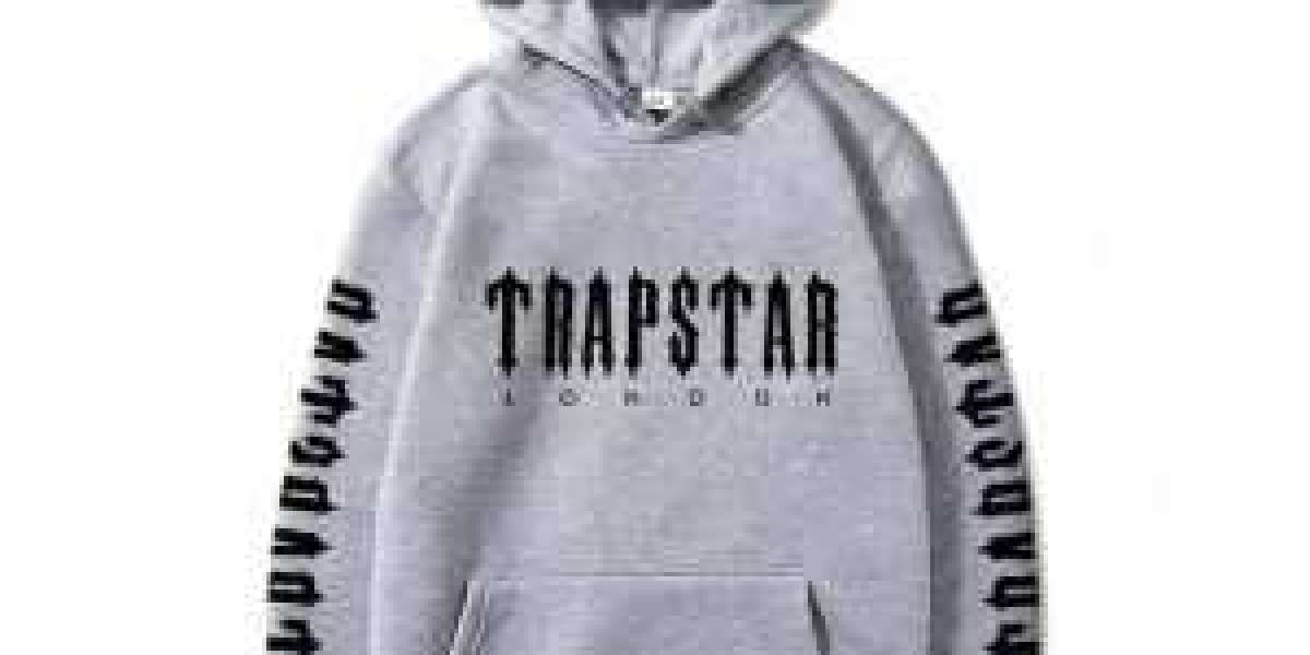 Urban Couture: Comme des Garçons x Trapstar Fusion