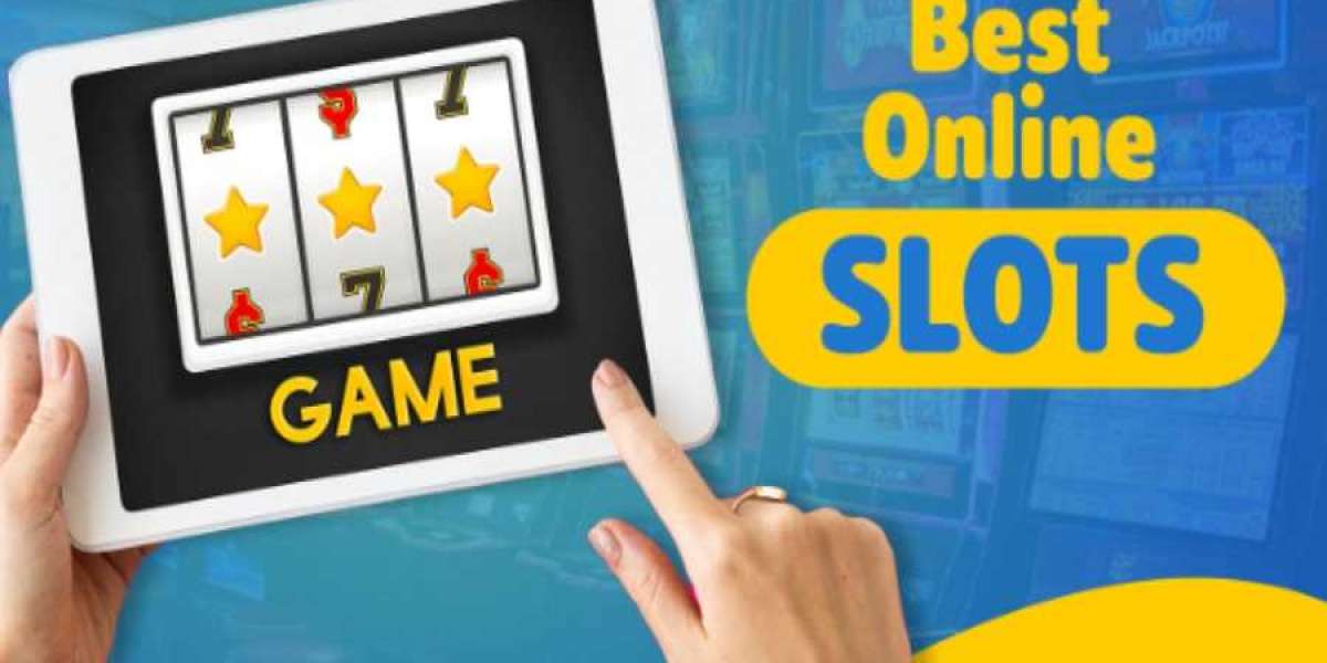 Spin to Win: Mastering the Art of Online Slots with a Smile