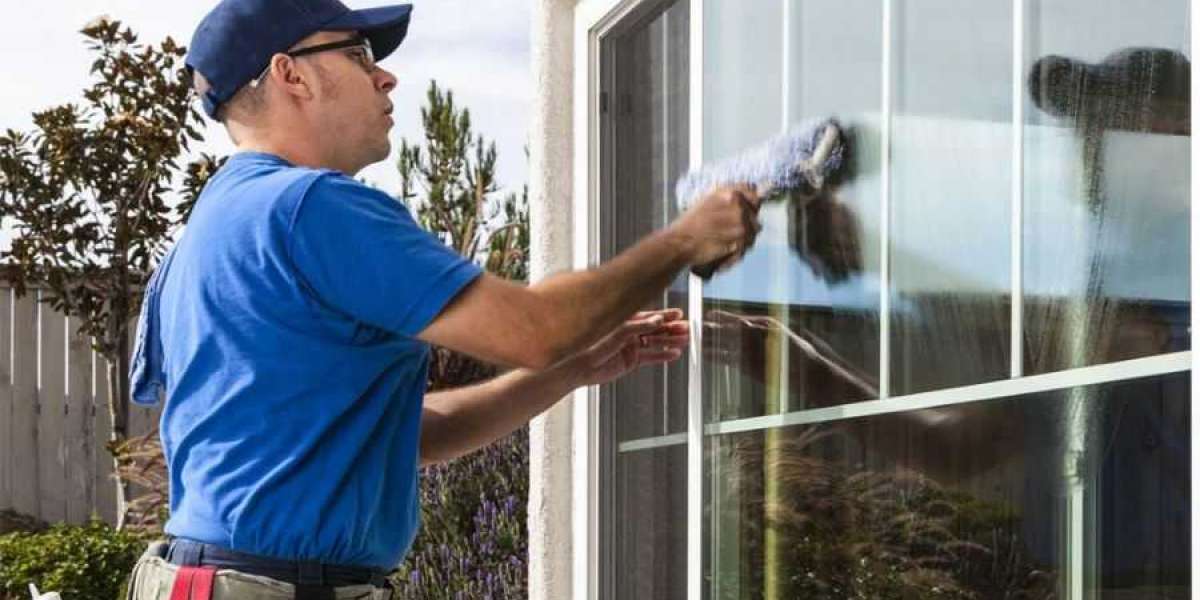 Master the Art of Window Cleaning with These Proven Tips and Tricks!