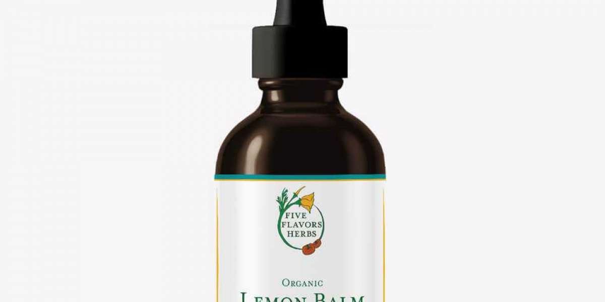 Lemon Balm Tincture – A Powerful Nerve Tonic for Stress Relief