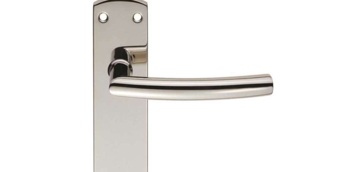 Are Stainless Steel Door Handles the Right Choice for Modern London Homes?