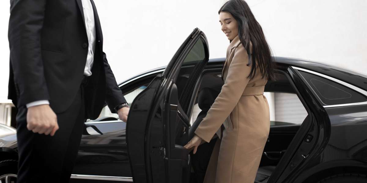 Experience Premium Chauffeur Service from London to Heathrow Airport