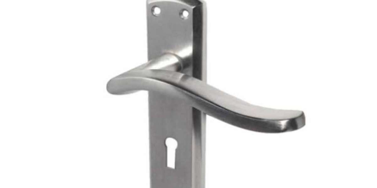 Chrome Door Handles in London: Enhancing Style and Durability for Modern Homes