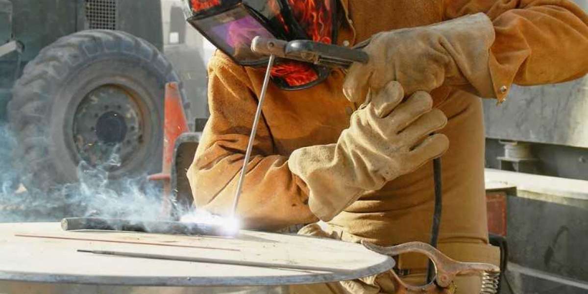 Steel Fabricators in Slough: Meeting Modern Architectural Demands