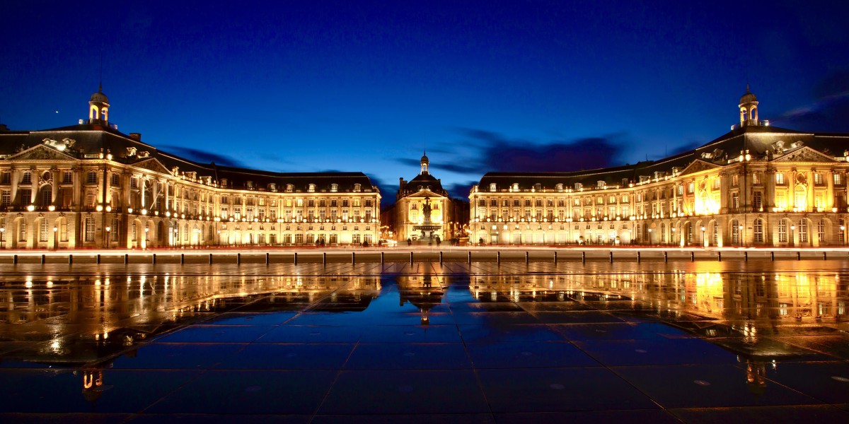 The Official Guide to Bordeaux Walking Tours