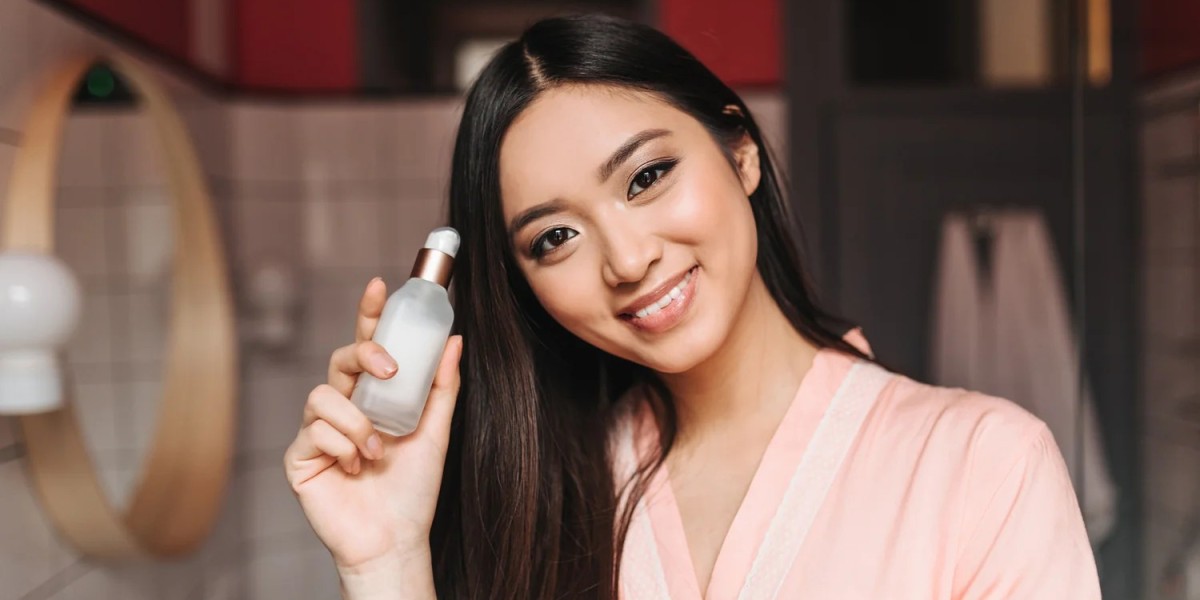 Japanese vs Korean Skincare Routine: Expert Tips for Glowing Skin.