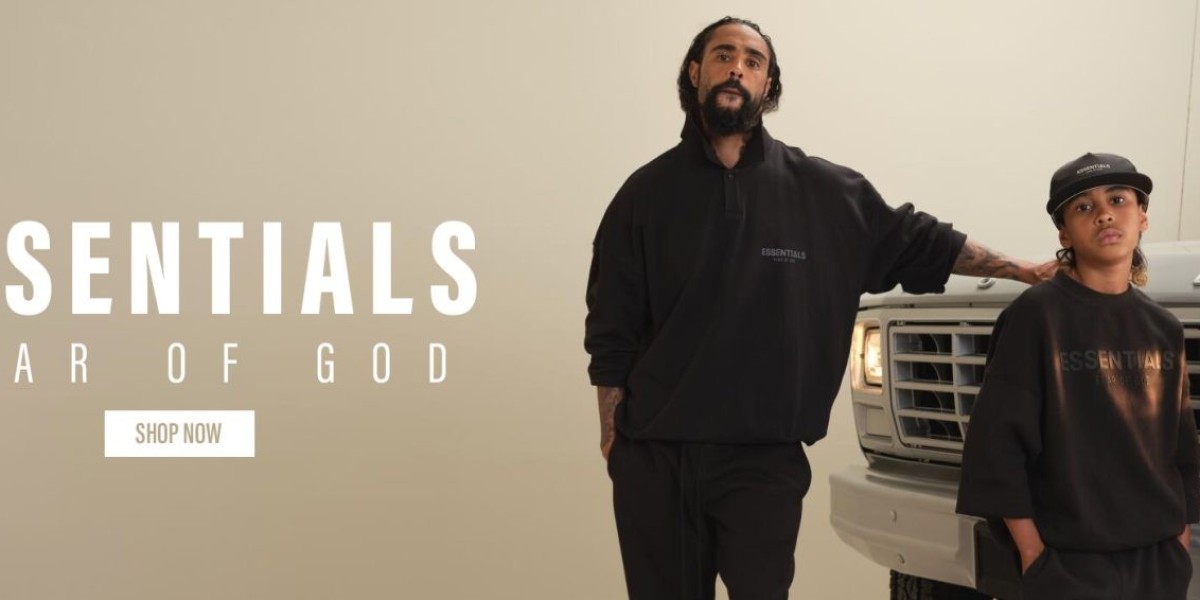 Essentials Hoodie – Made for Modern Minimalists