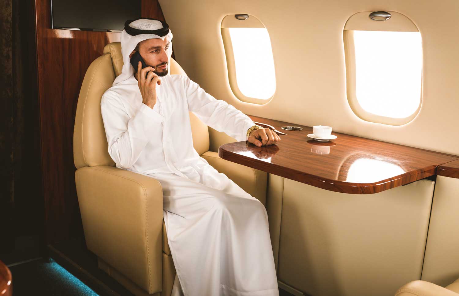 Exclusive Luxury Travel & VIP Experiences in Dubai | Private Jets, 5-Star Hotels