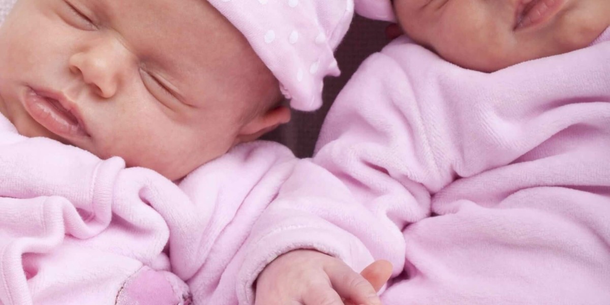 What are the cutest Twin Girls Outfits for every season?