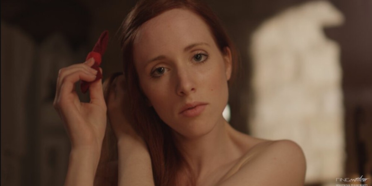 Lesbians Kissing and Scissoring: Experience Passion Like Never Before